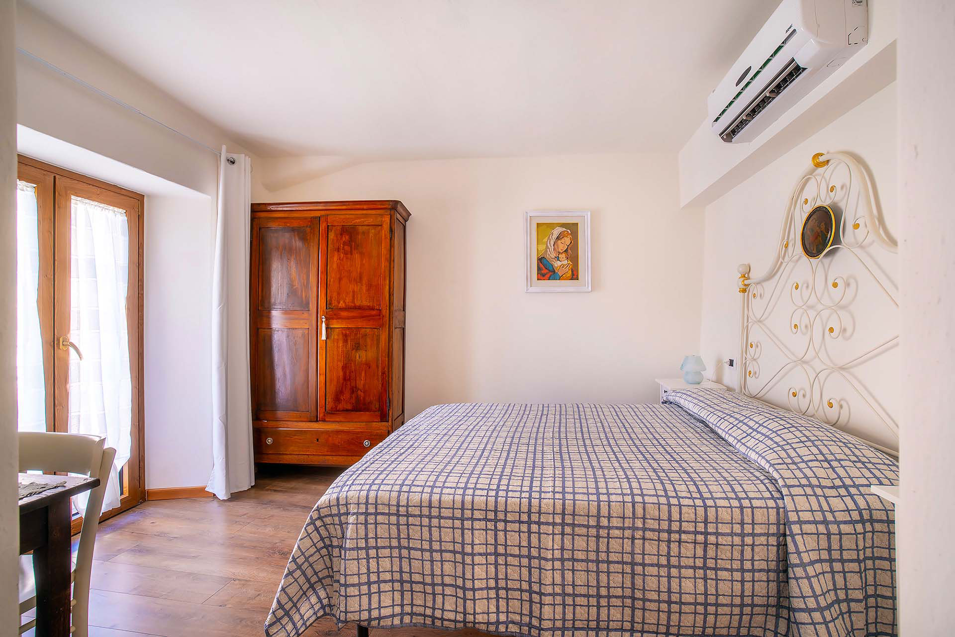 25-MANSARDA-CAMERA-MATRIMONIALE-2